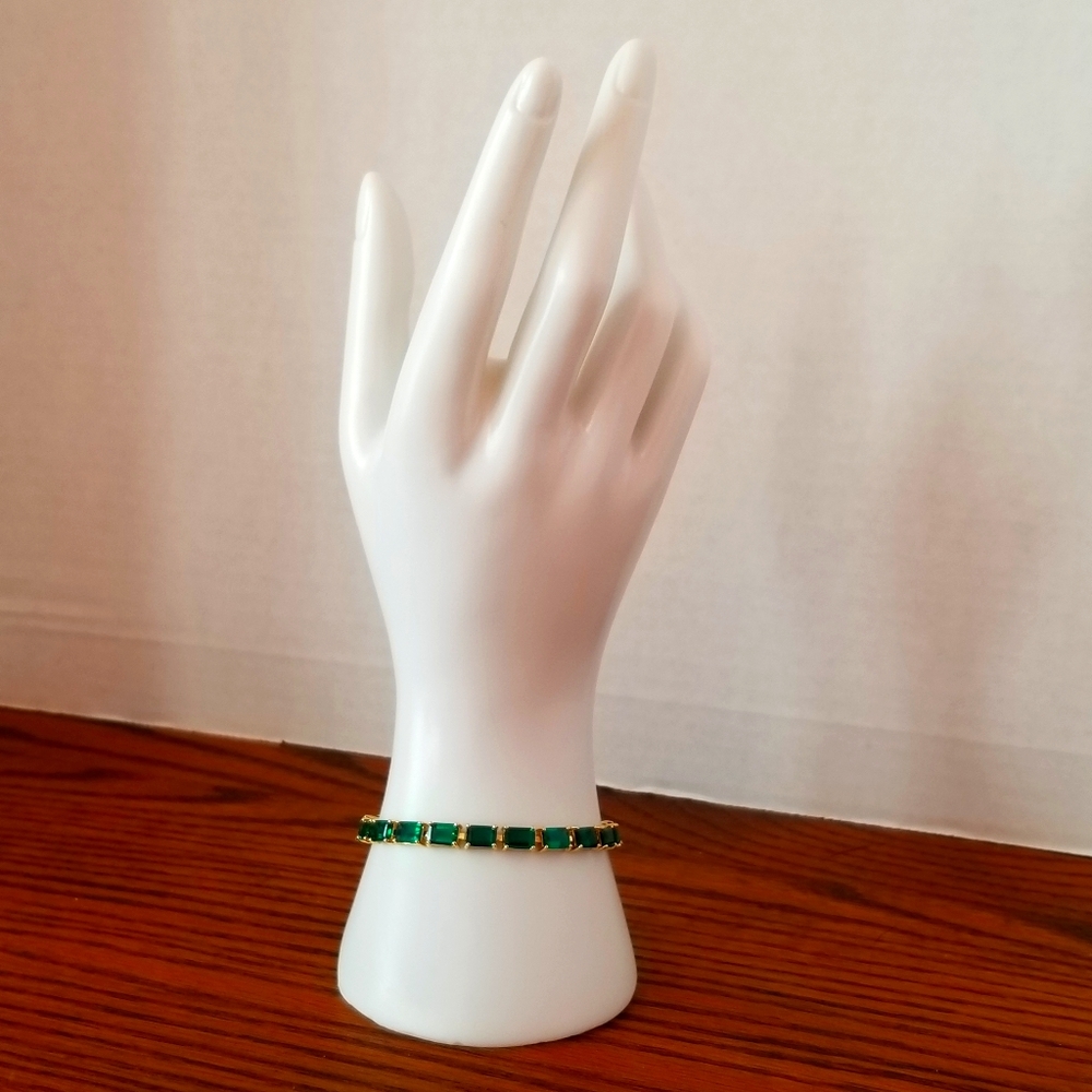 Emerald bracelet